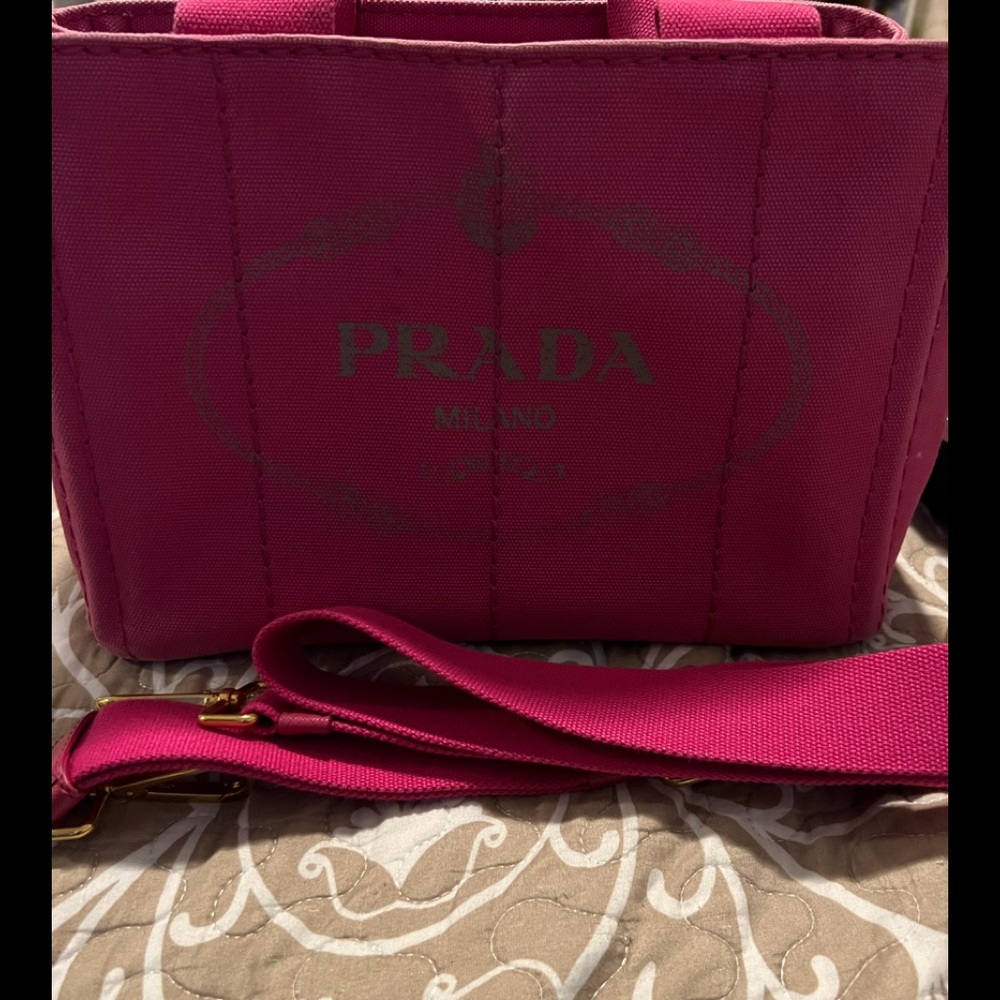Small size authentic Prada canapa - Picture 9 of 17
